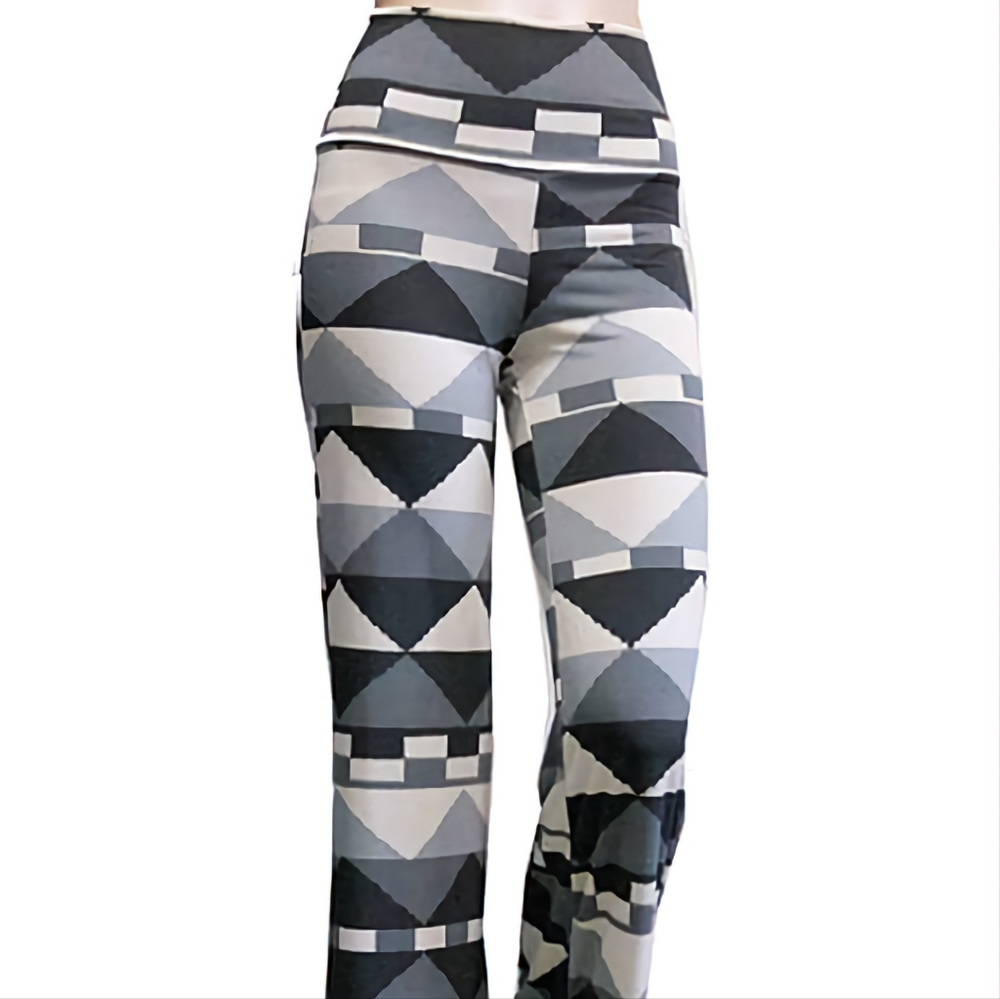 Brand New! Grey & Black Geometric Print Palazzo Pants. Size Small